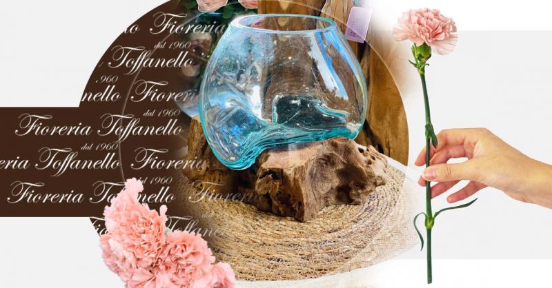 Occasione Vaso di desing  in vetro fuso riciclato base su tronco di legno di Teak Vicenza