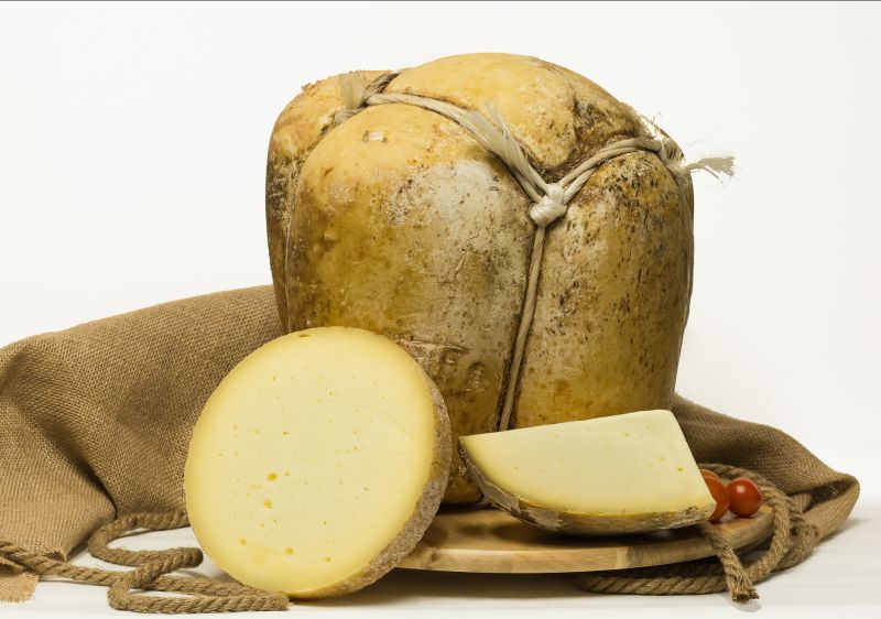 Formaggio Provolone