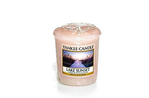 Offerta-CANDELA PROFUMATA LAKE SUNSET VOTIVO