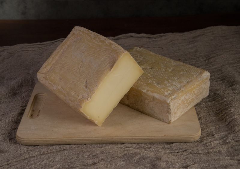 Formaggio Mattone F.lli Pizzocchero