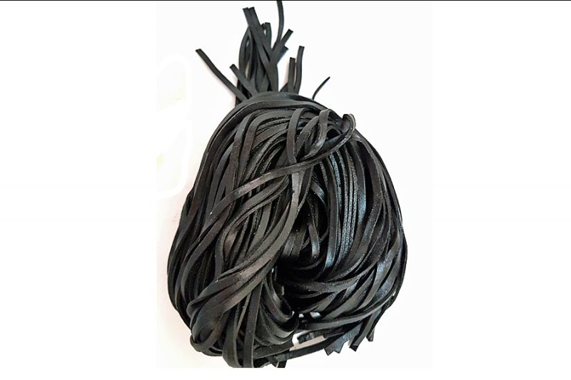 Offerta-Tagliolini al nero di seppia pugliesi freschi