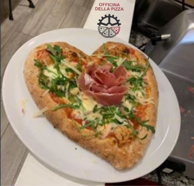 officina della pizza offerta pizzeria in centro trieste occasione pizzeria da asporto trieste
