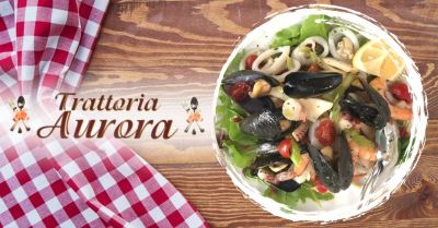 trattoria aurora offerta ristorante con menu di crostacei astici aragoste gamberoni freschi vicino verona