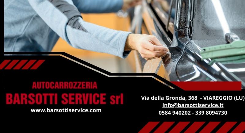 servizio professionale di riparazione carrozzeria auto