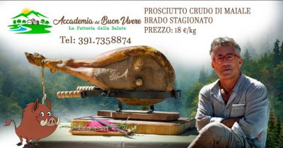offerta produttori di prosciutto crudo intero con osso di maiale brado stagionato umbro terni
