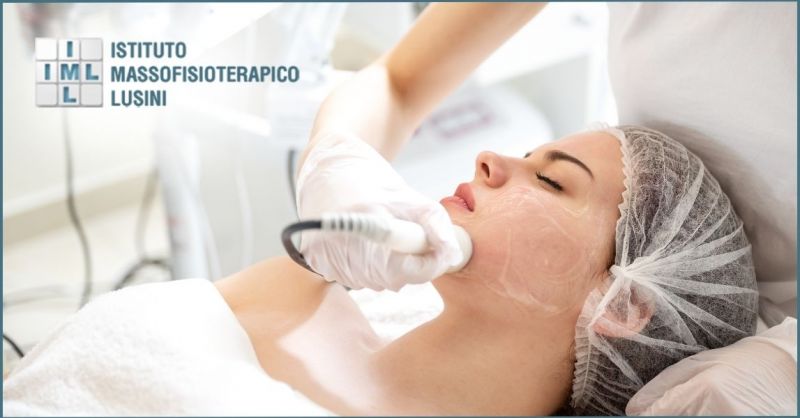 occasione fototerapia trattamento patologie dermatologiche Siena - ISTITUTO MASSOFIOSIOTERAPICO LUSINI