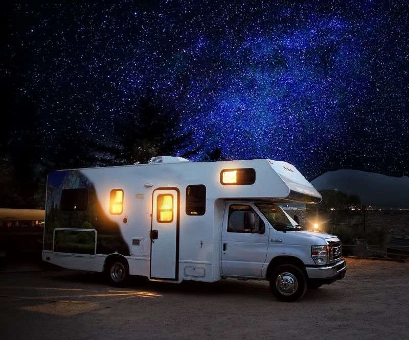  Camper, roulotte e gommoni: come ricercare il rimessaggio alla fine dell’estate